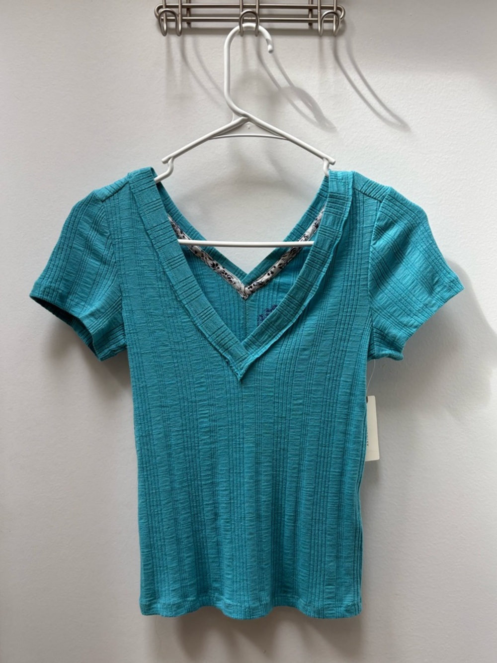 Pilcro Ribbed V-Neck Short Sleeve Top